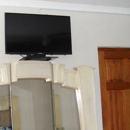 Garden Wing Apartment Ъпингтън Екстериор снимка